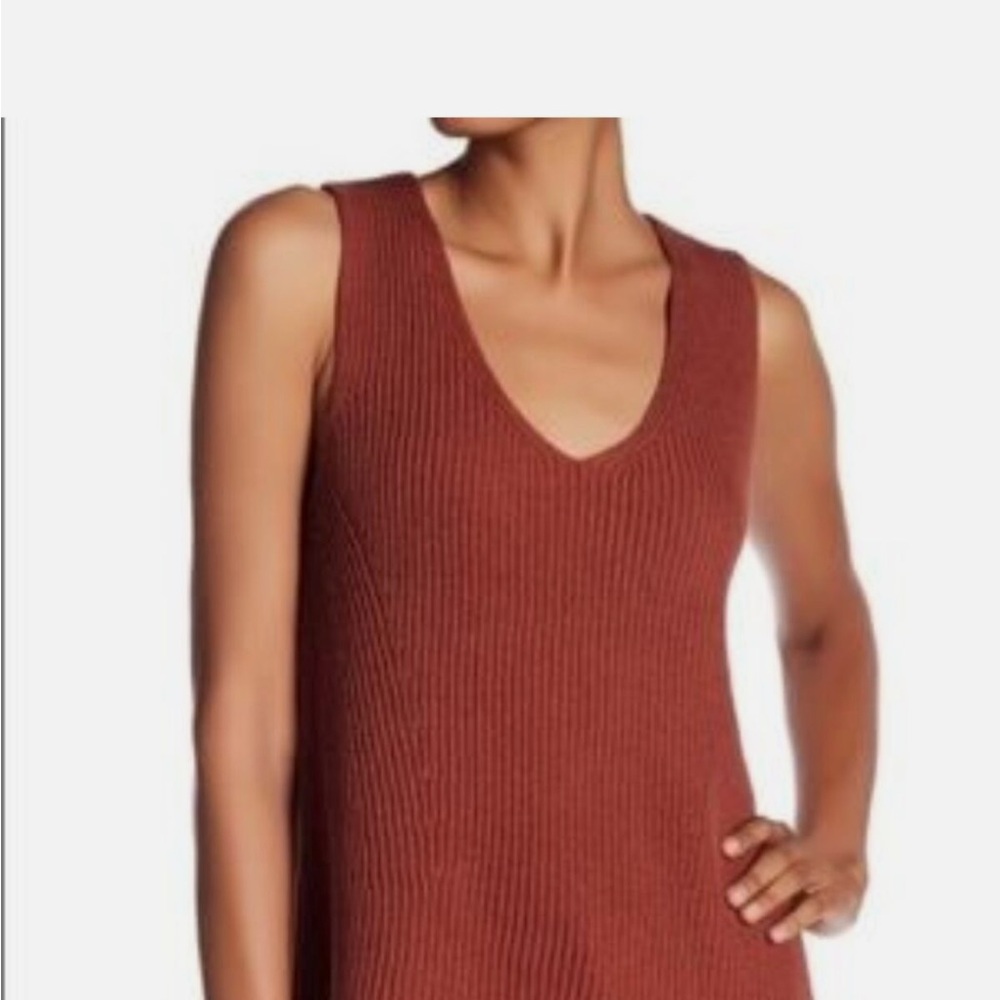 Vince Orange vest
